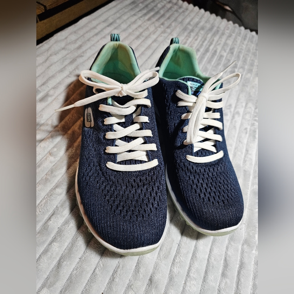 Skechers Navy Sneakers with White Laces